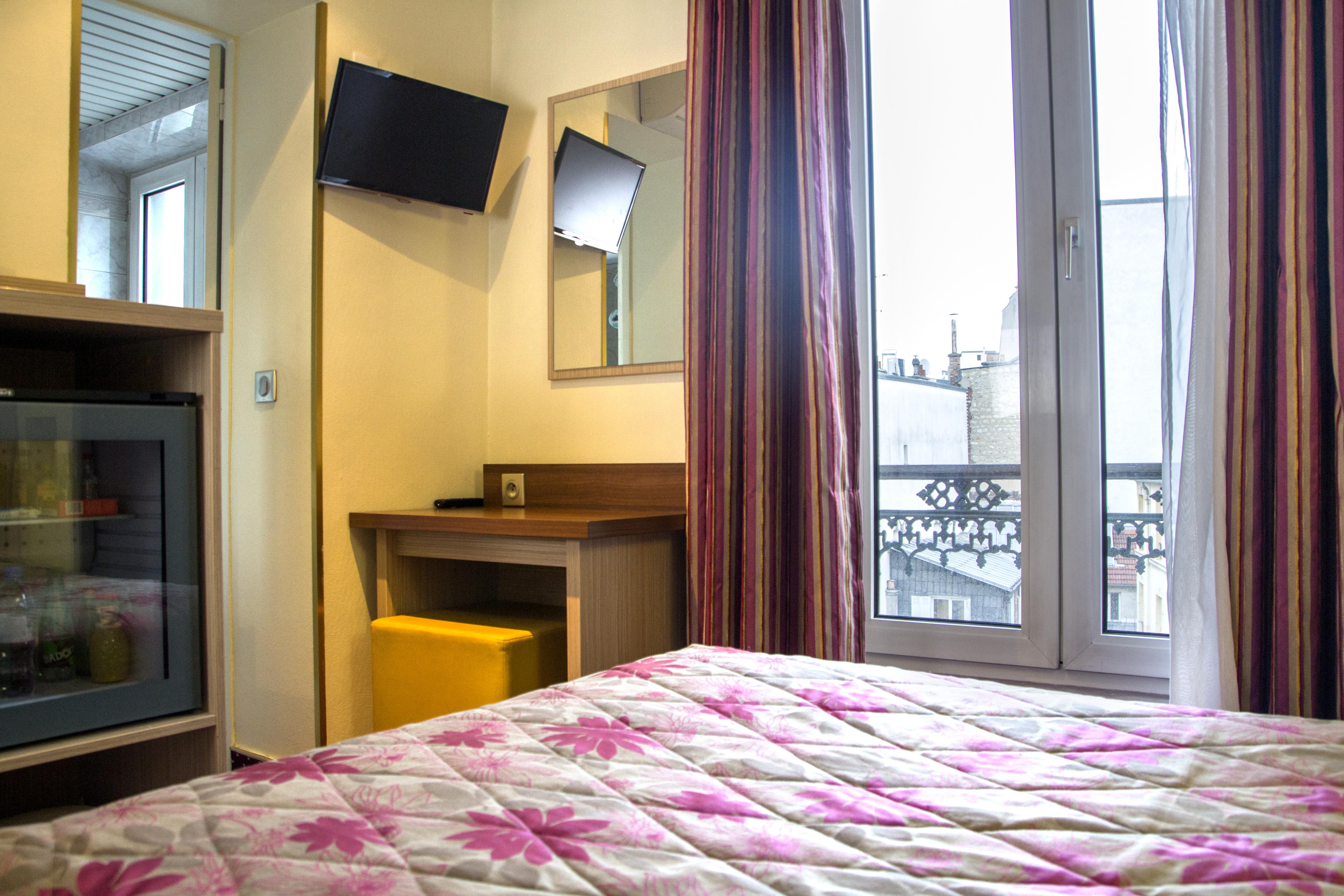 Hotel Terminus Montparnasse Paris Exterior photo