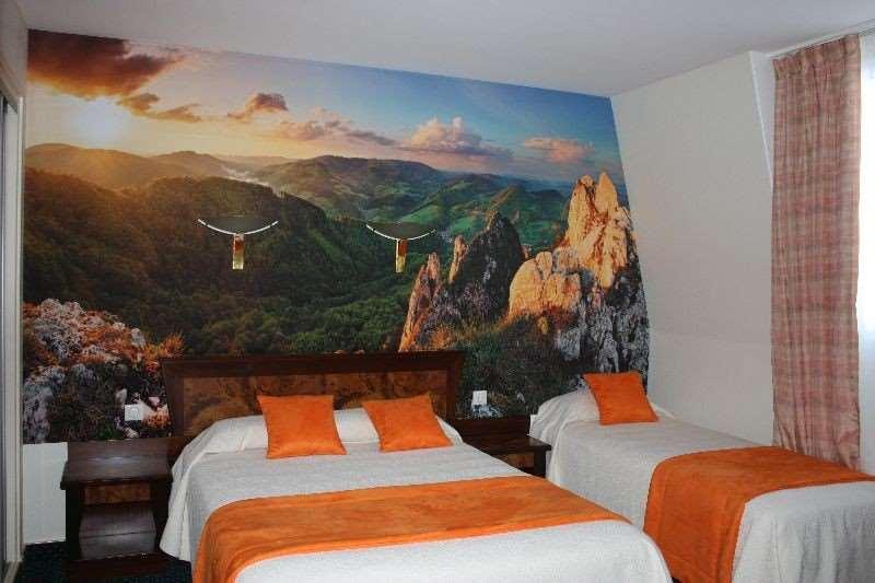 Hotel Terminus Montparnasse Paris Room photo